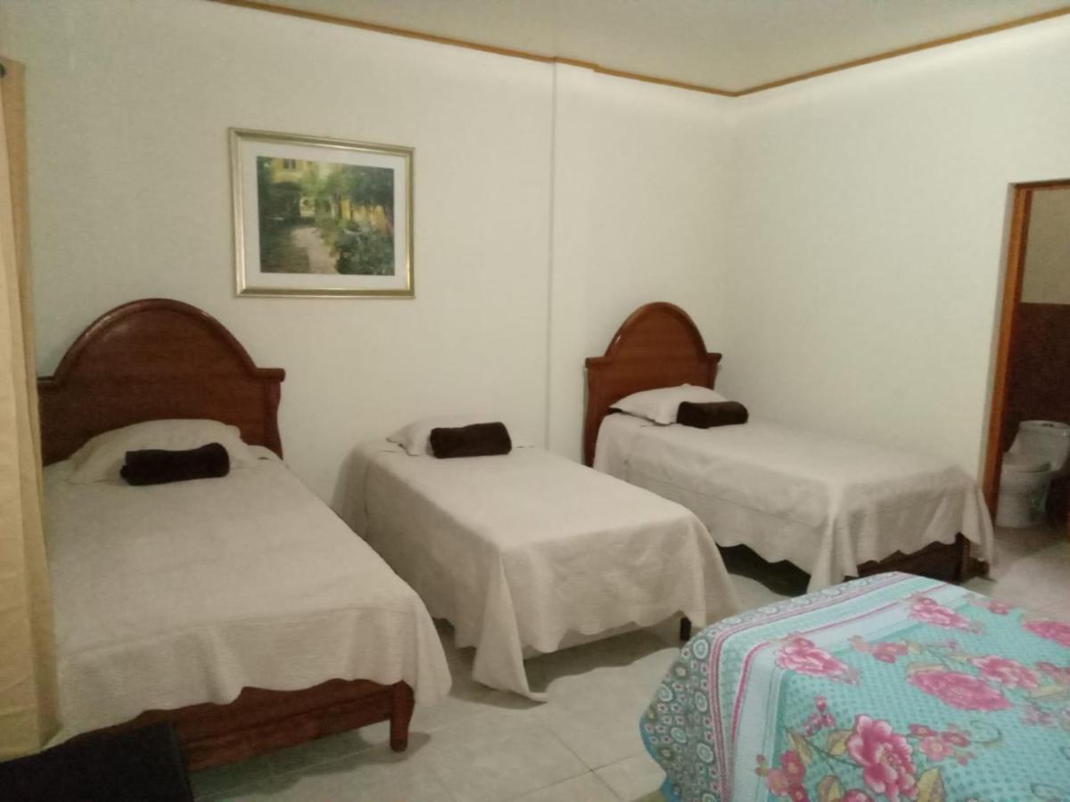 Apart Hotel Acuarious De Luis Estelí Kültér fotó