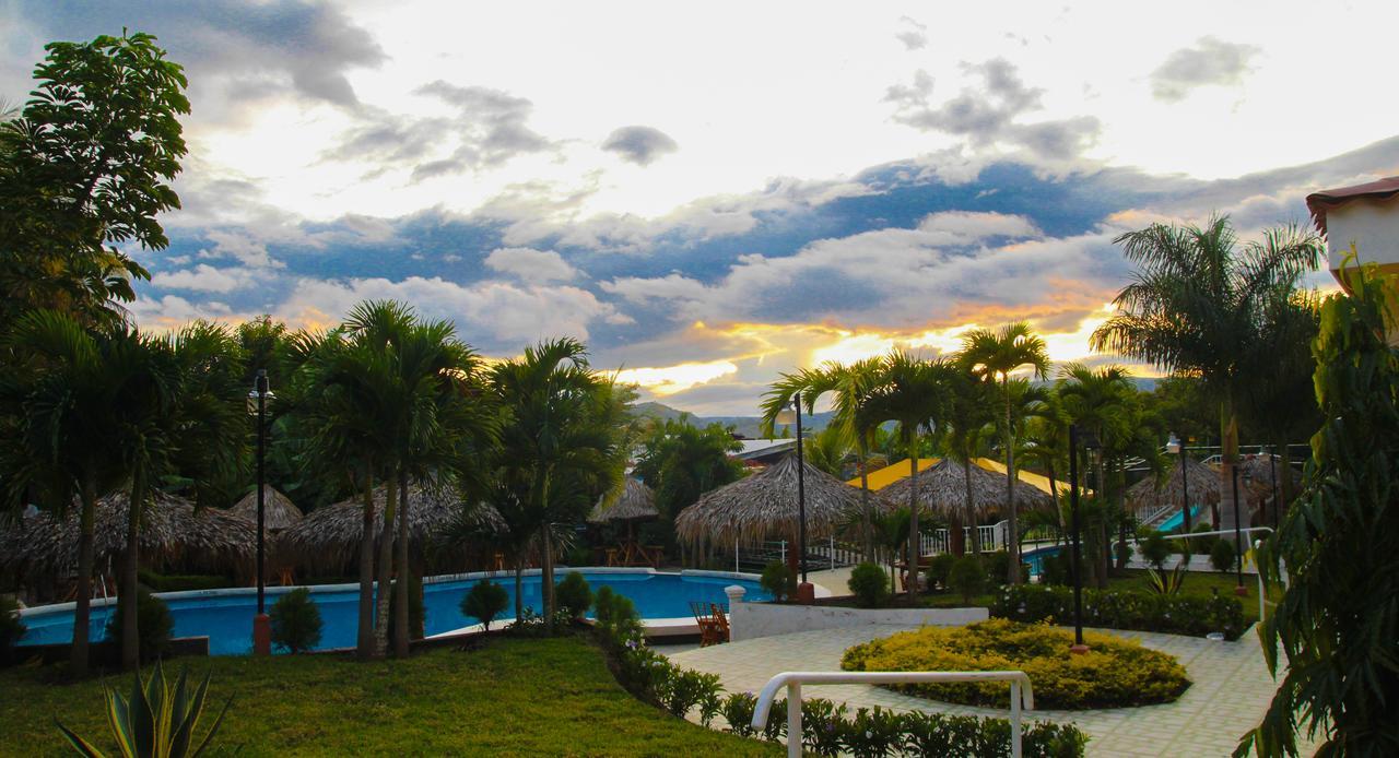 Apart Hotel Acuarious De Luis Estelí Kültér fotó